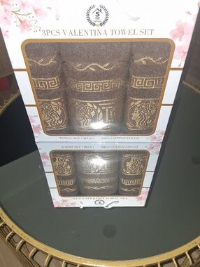 Valentina Brown & Gold Decorative Towel Trio